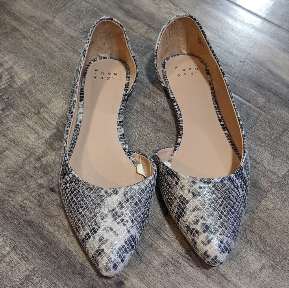 A New Day Snake Skin Flats - Picture 1 of 4